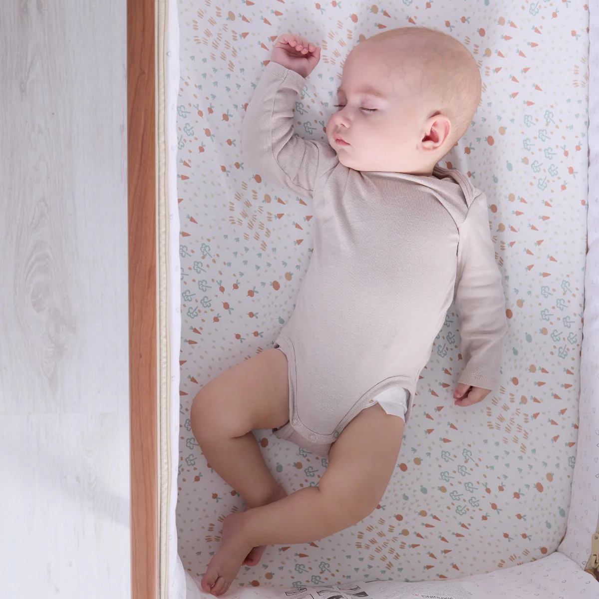 Bedside Crib Starter Pack - Image 2