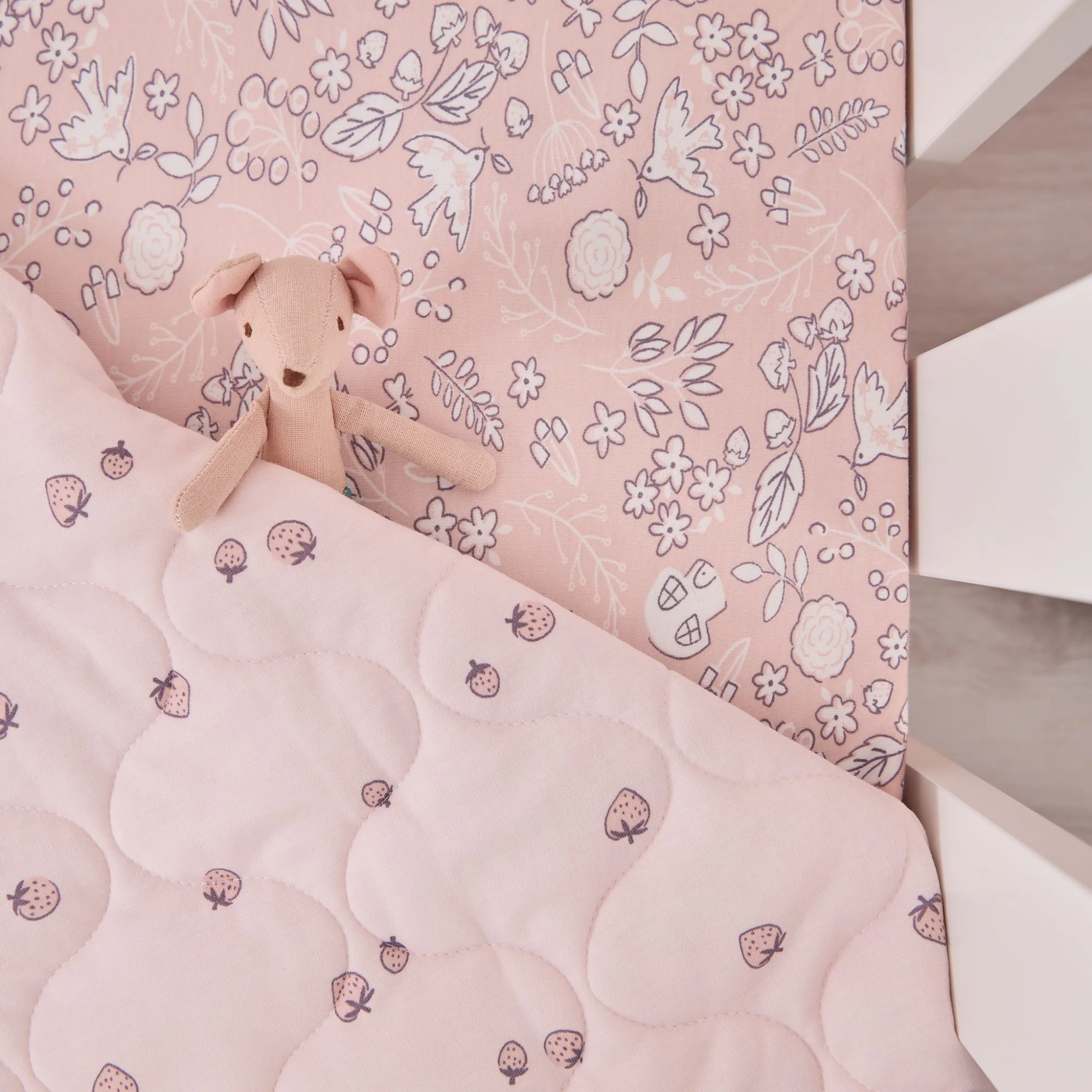 Cot/Cot Bed Coverlet - Image 4