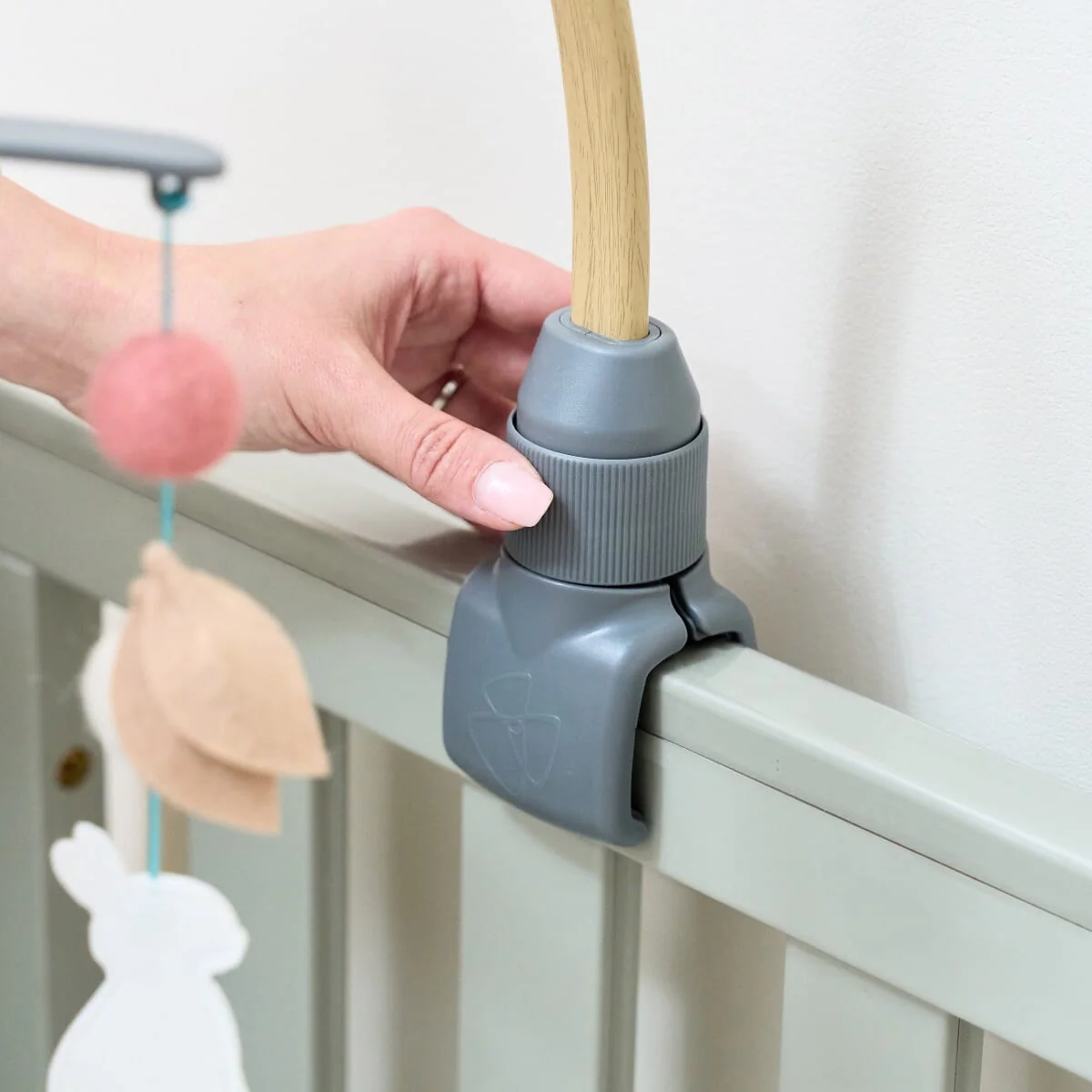 CoZee 2 in 1 Crib & Cot Mobile - Image 3