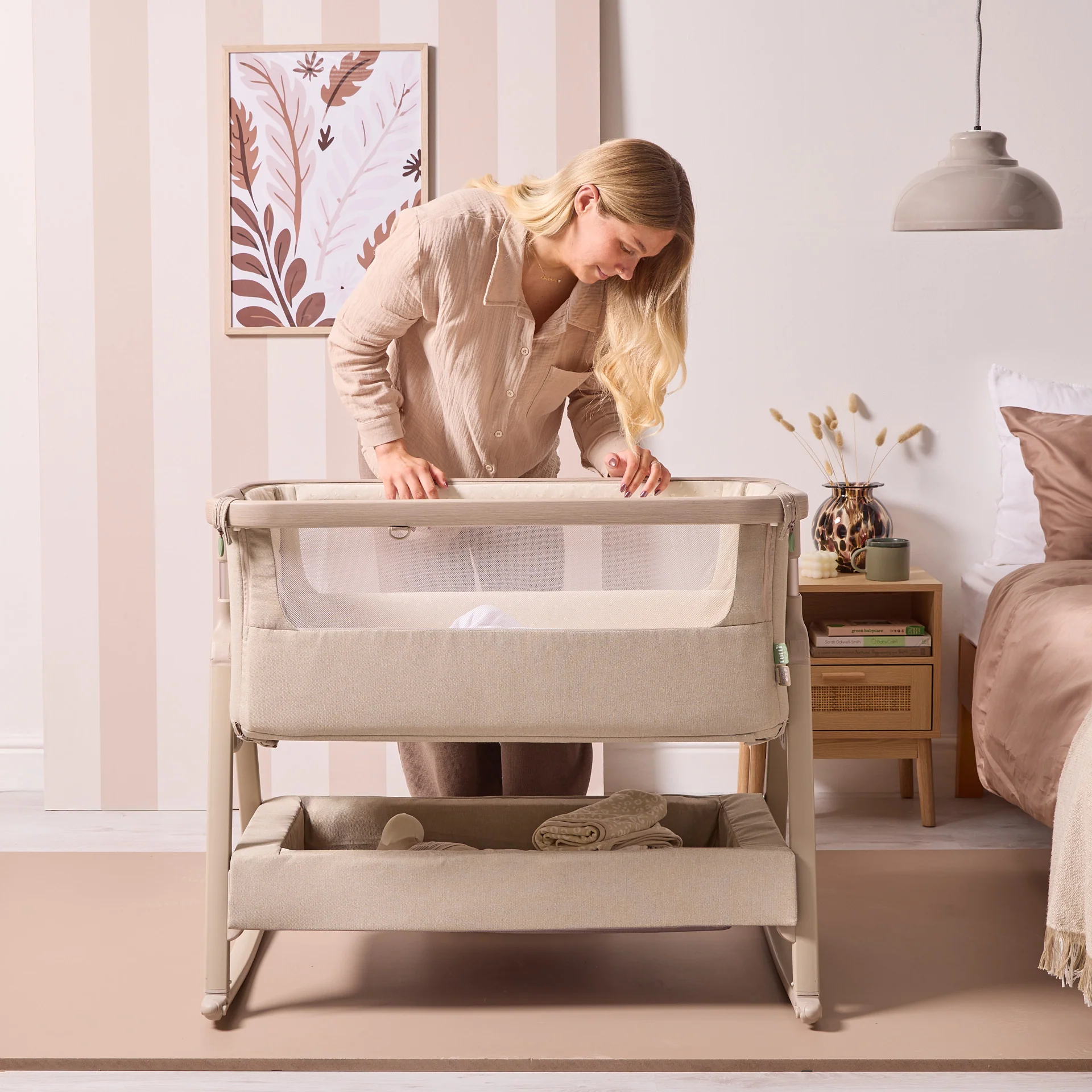 CoZee Air 2 Bedside Crib - Image 3