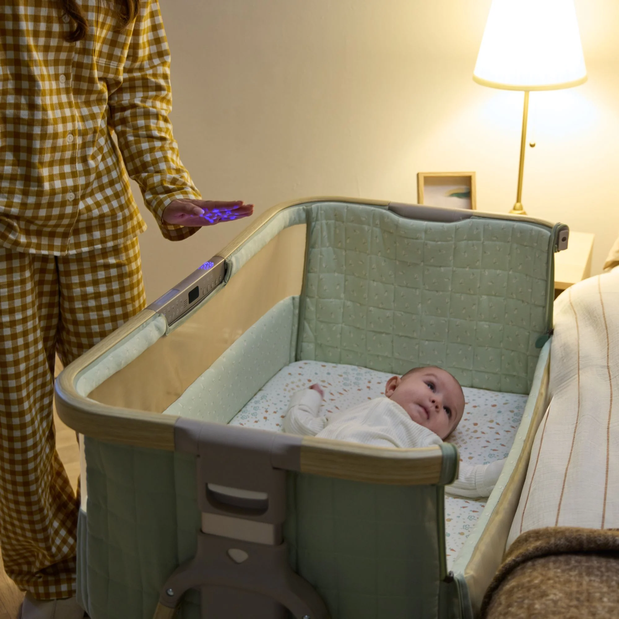 CoZee Sense Bedside Crib - Image 6