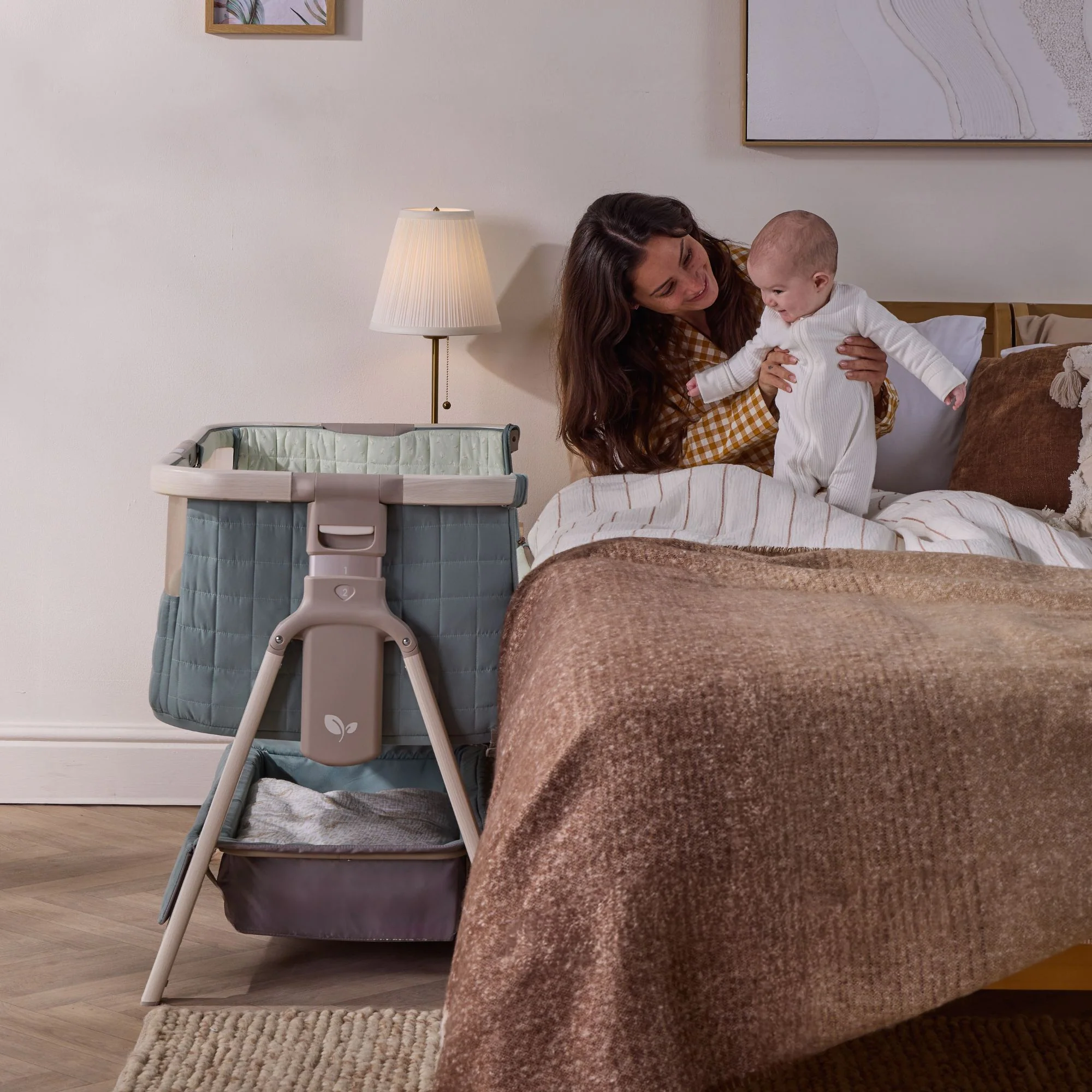 CoZee Sense Bedside Crib - Image 5