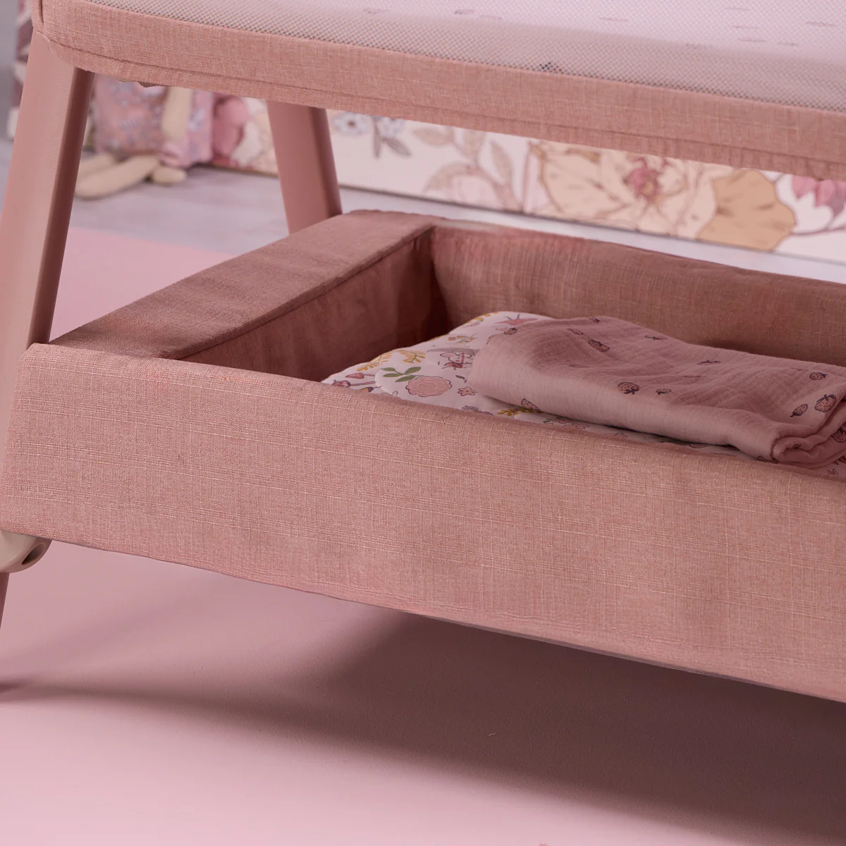 CoZee Zen Bedside Crib - Image 11