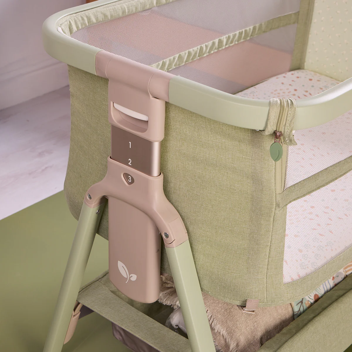 CoZee Zen Bedside Crib - Image 7