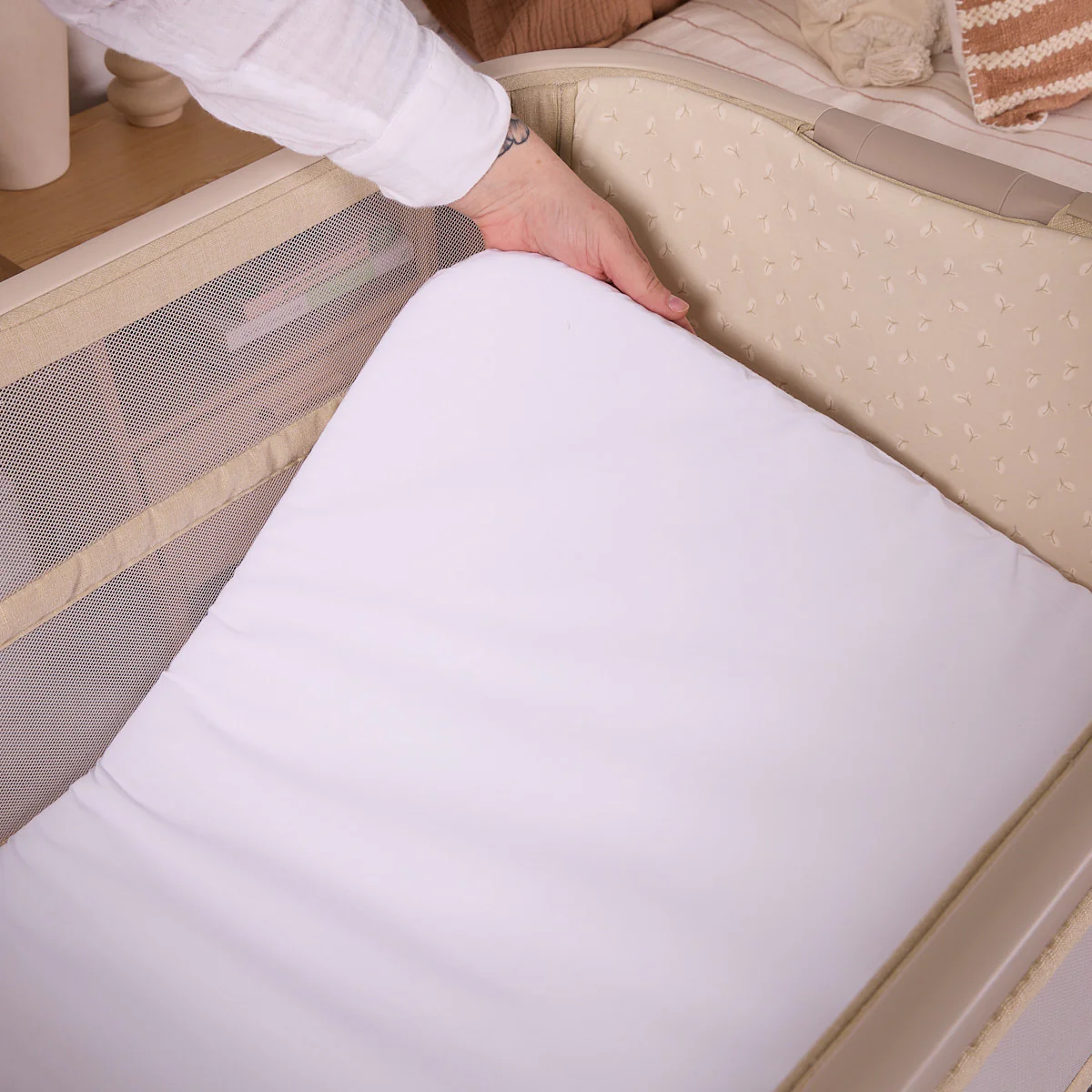 CoZee Zen Bedside Crib - Image 9
