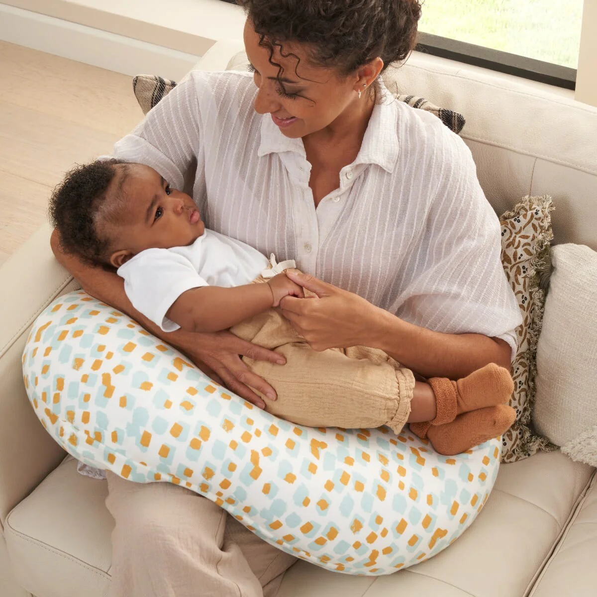 Feeding Pillow - Image 3