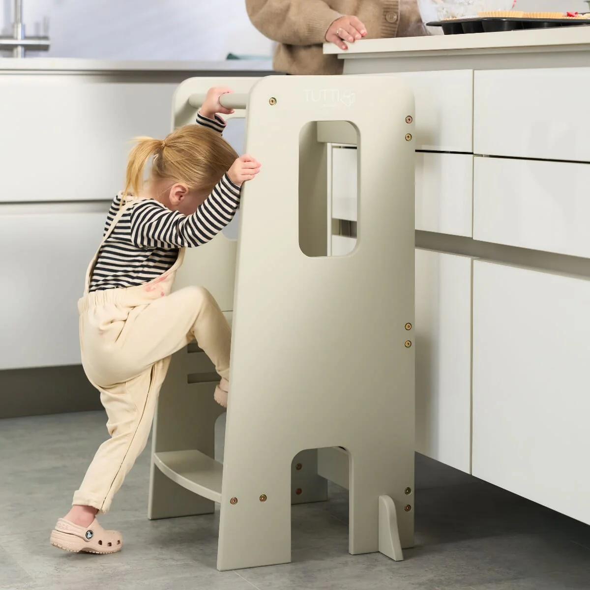 Helping Hands Montessori Toddler Learning Tower - Image 3