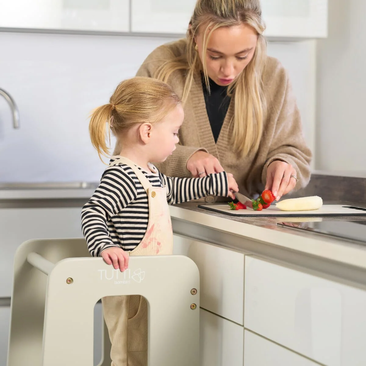 Helping Hands Montessori Toddler Learning Tower - Image 4