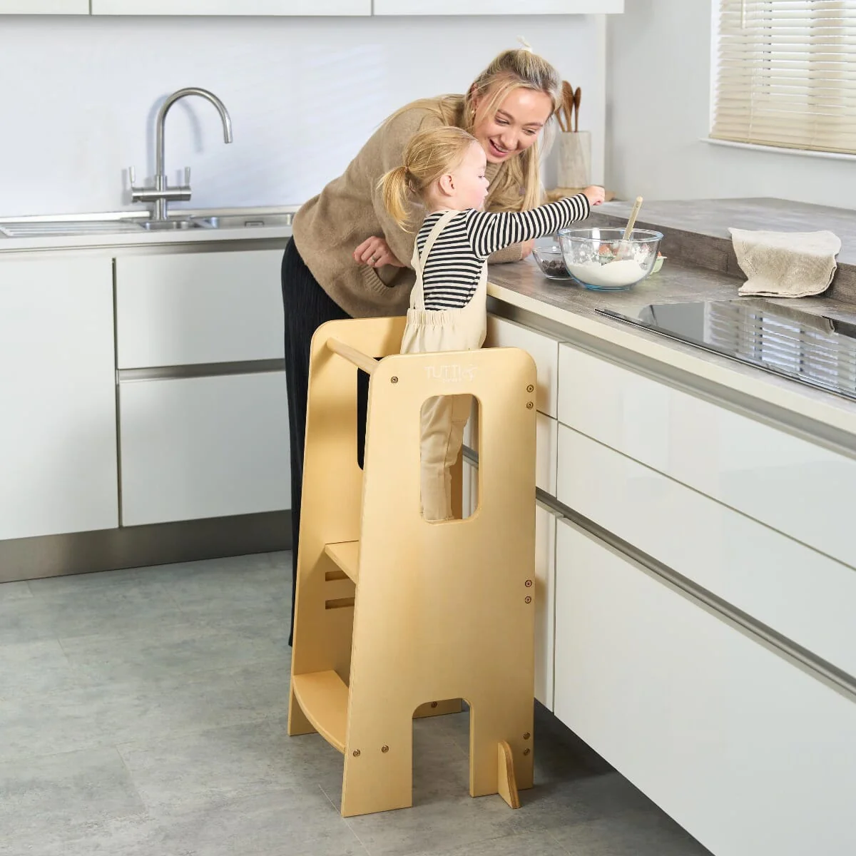Helping Hands Montessori Toddler Learning Tower - Image 3