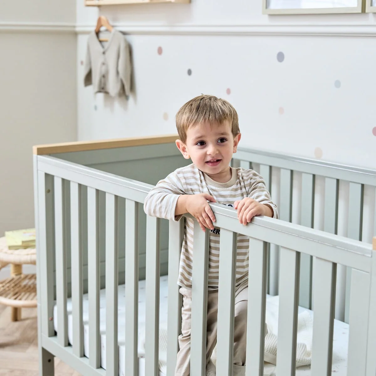 Misha Cot Bed & Cushi Changing Mat - Image 3
