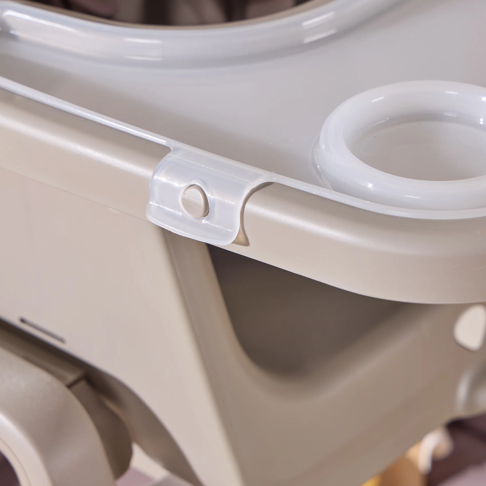 Nova Maison 7 in 1 Highchair - Image 5