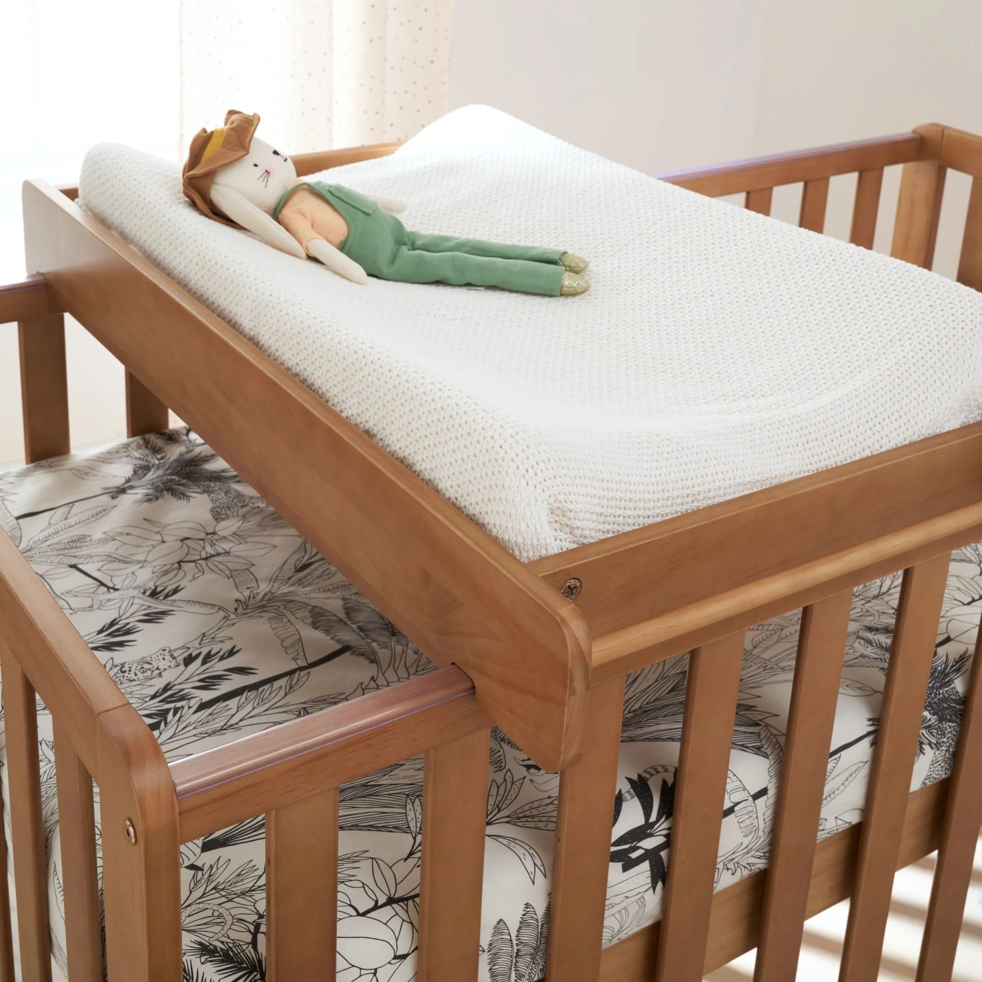 Malmo Cot Bed with Cot Top Changer & Mattress - Image 4