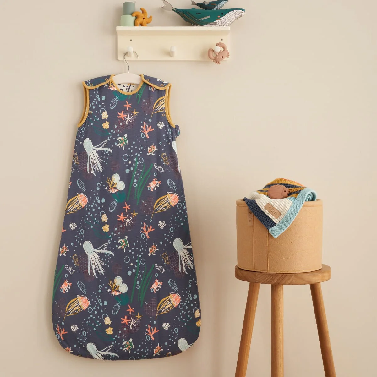Our Planet Bedside Crib Bundle - Image 7