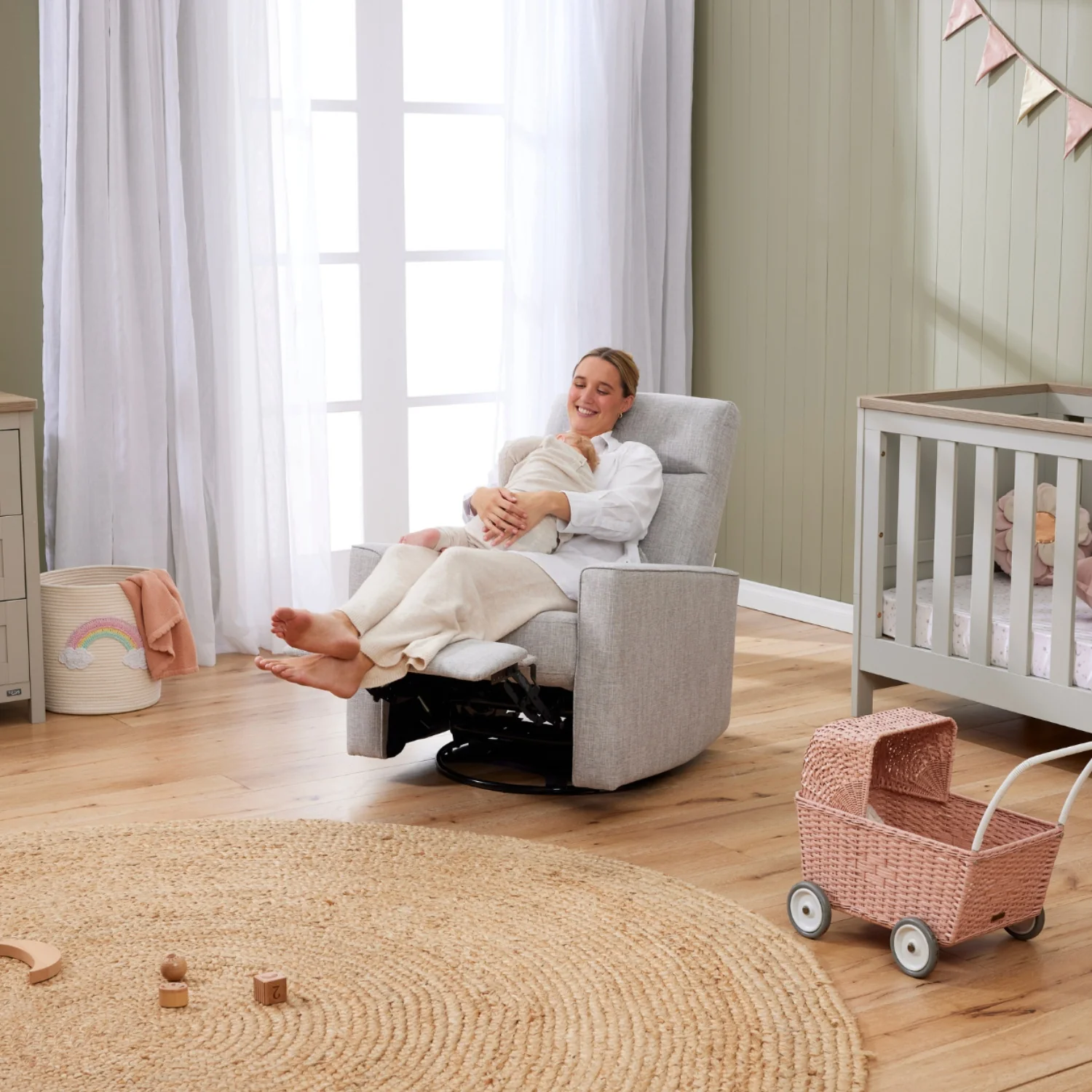 Paige Recliner Glider Nursery Chair - Image 3