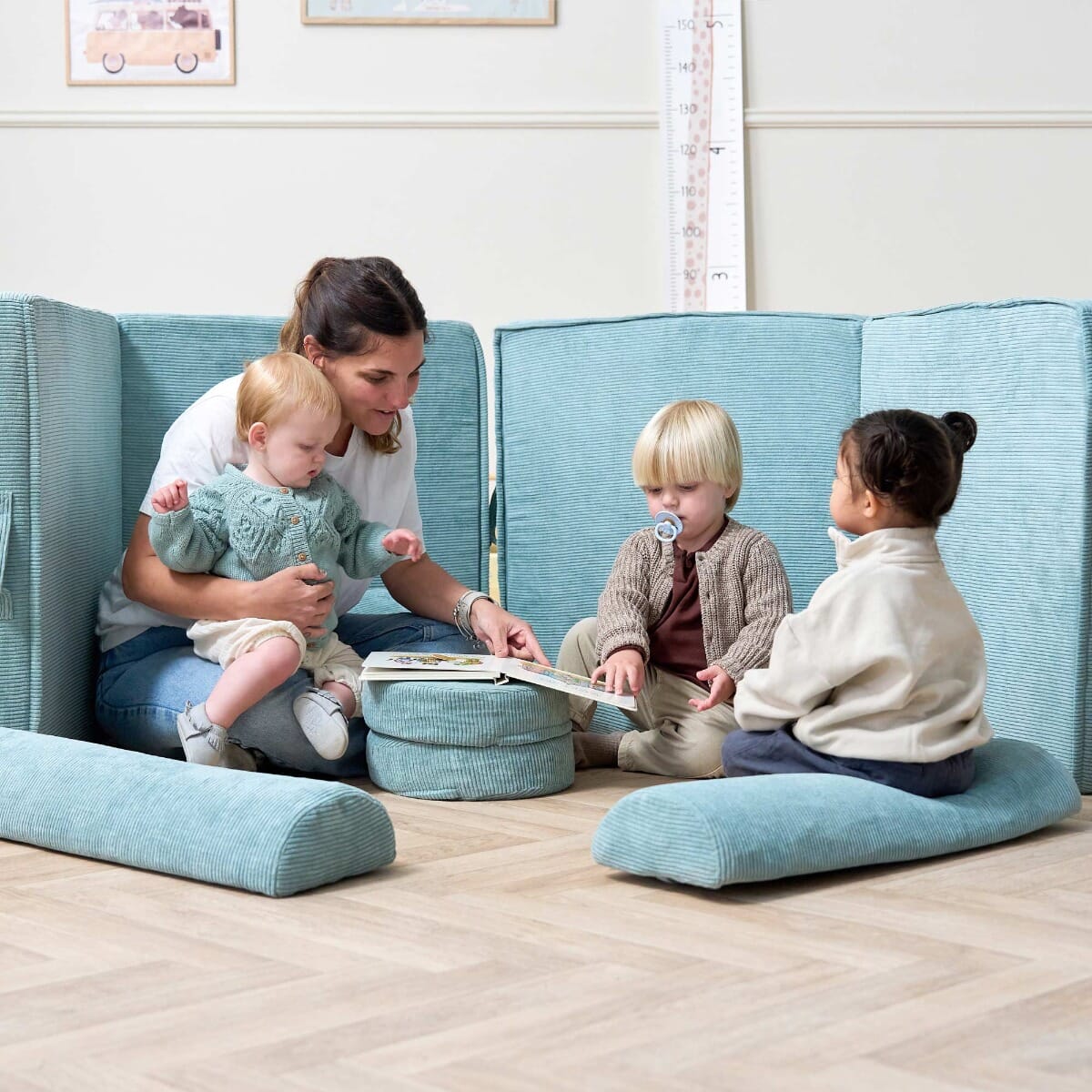 Playrama Montessori Kids Play Sofa - Image 9