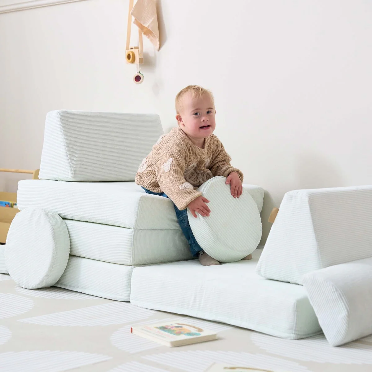 Playrama Montessori Kids Play Sofa - Image 9