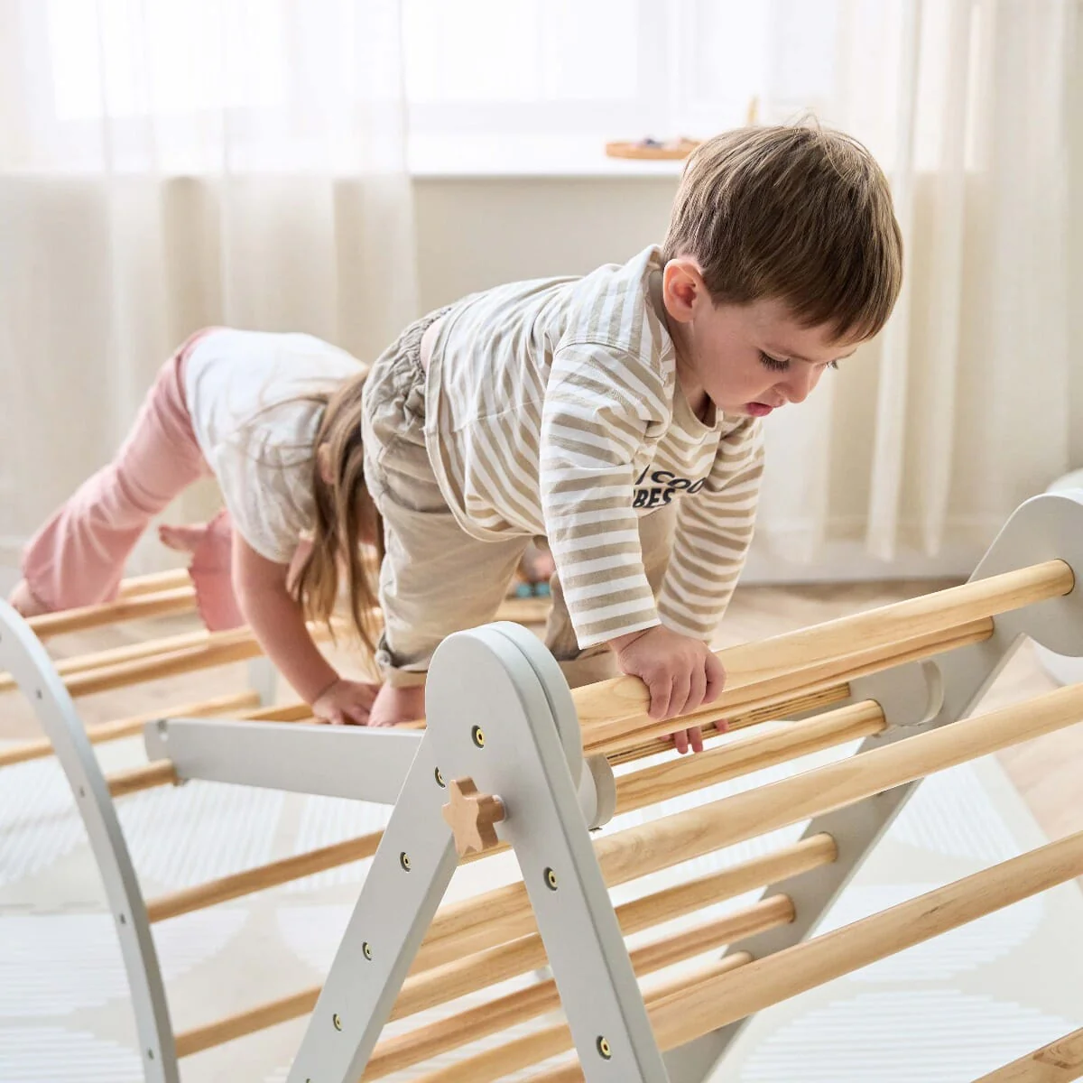 Scala Montessori 3-in-1 Pikler Climbing Frame with Climbing Wall - Image 7