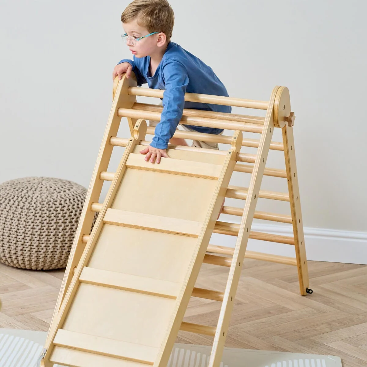 Scala Montessori 3-in-1 Pikler Climbing Frame with Climbing Wall - Image 4