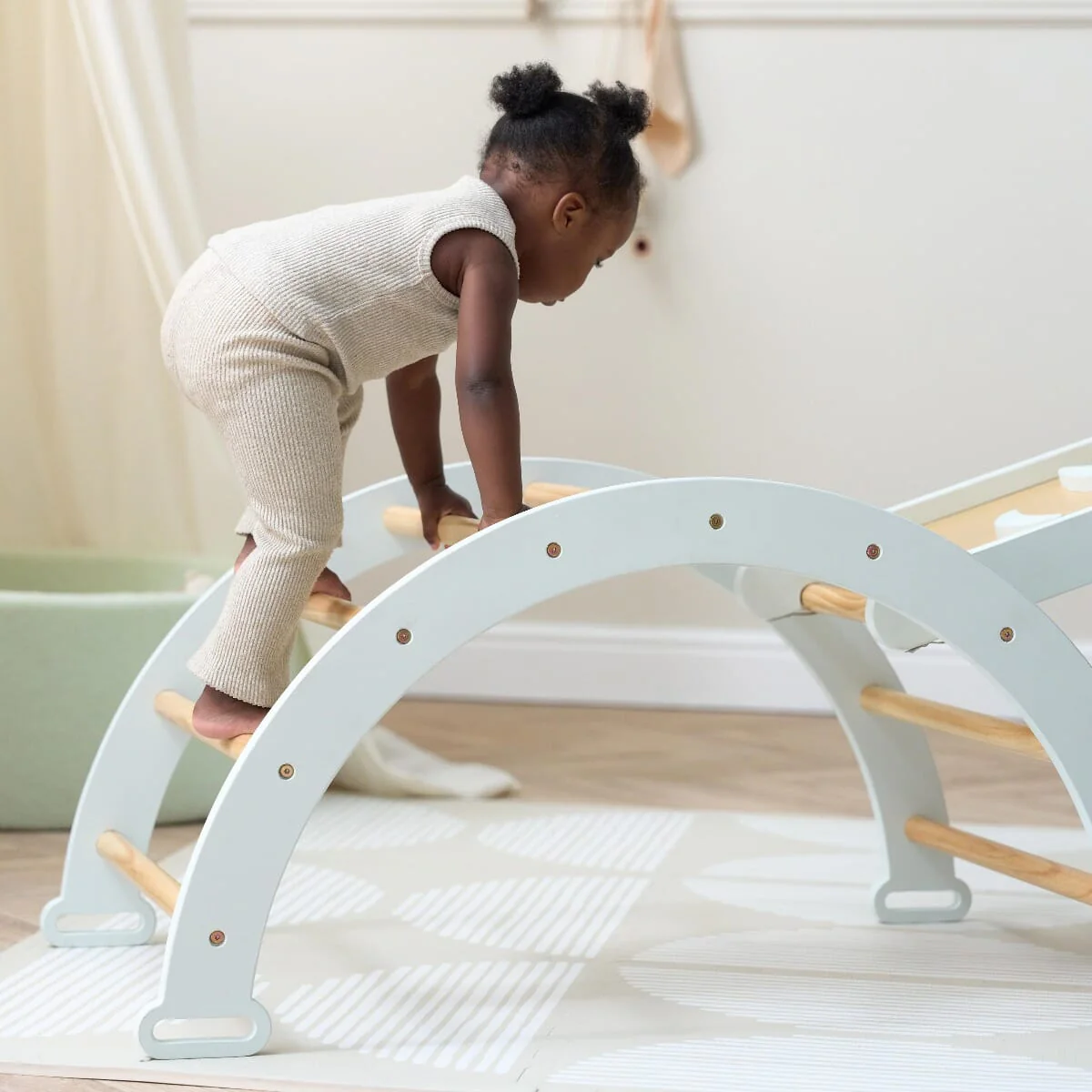 Scala Montessori 3 in 1 Pikler Climbing Frame with Climbing Wall - Image 5