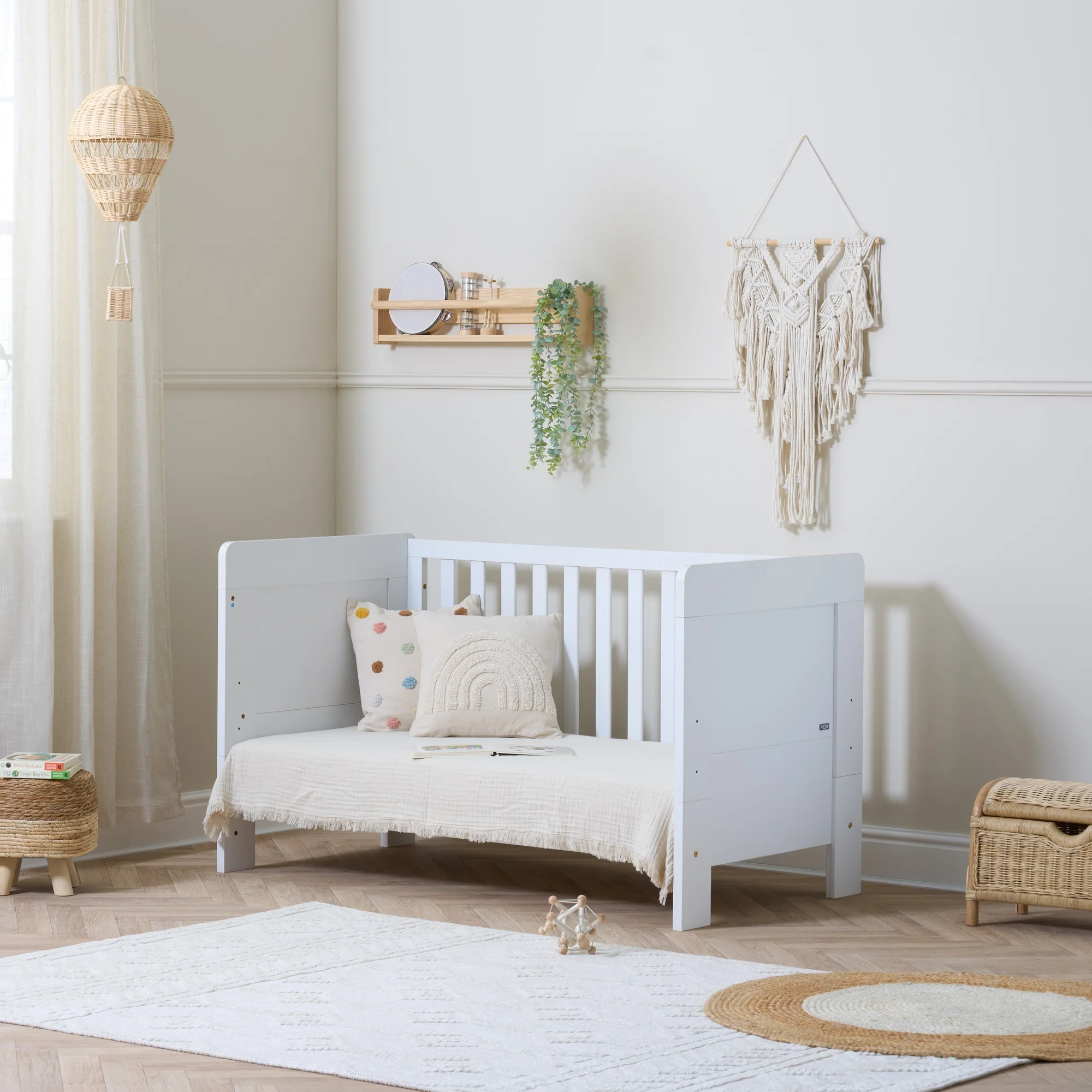 Essentials Alba Cot Bed - Image 4