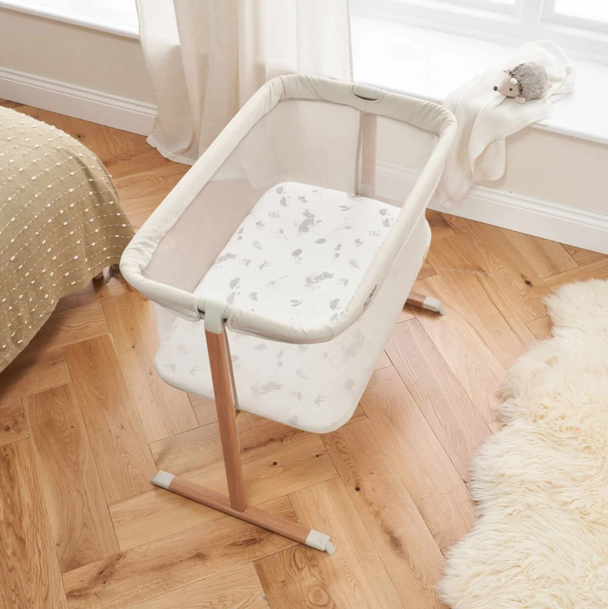ZiZee Breathable Rocking Crib - Image 3